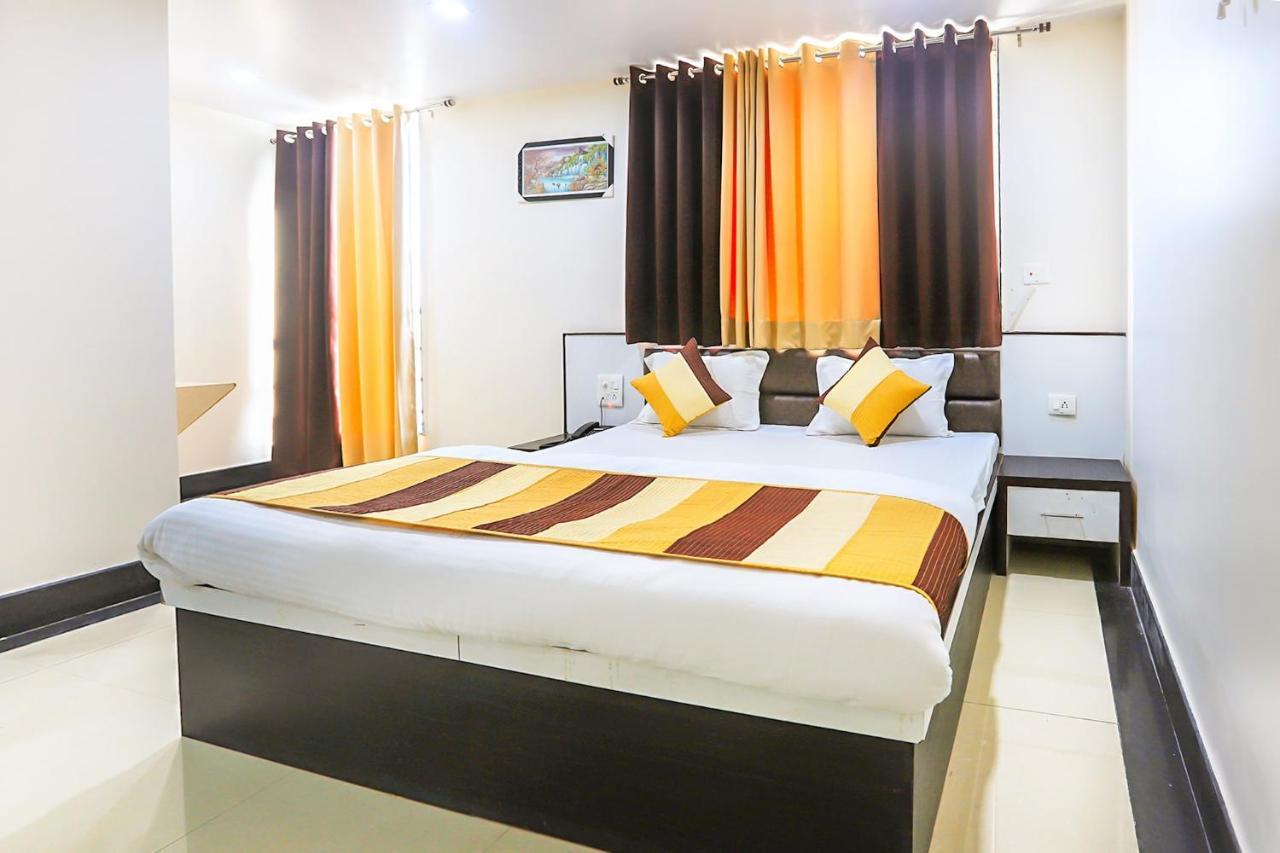 Oyo 11840 Hotel Venus Ajmer Eksteriør bilde